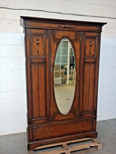 Jacobean style oak - style, wardrobe