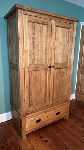 Quality solid oak - solid, freestanding