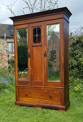 Antique arts and - arts,
