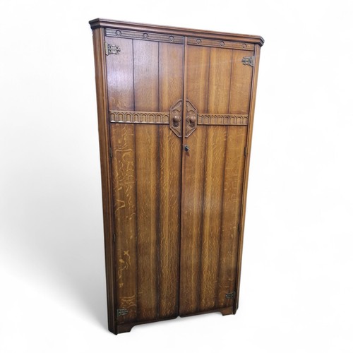 Vintage carved oak - oak, wardrobe