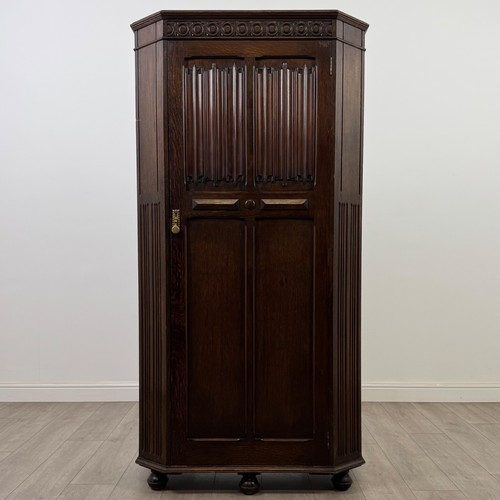 Antique 20th century - antique, linenfold